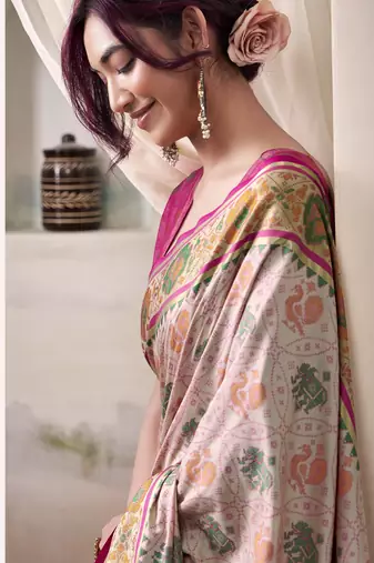 baby pink patola silk blend patola saree with unstitched blouse piece