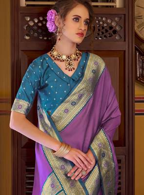 lavender soft silk blend woven saree with unstitched blouse piece 2