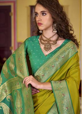 neon soft silk blend woven saree with unstitched blouse piece 4