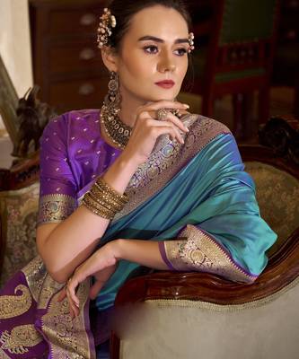 blue soft silk blend woven saree with unstitched blouse piece 4