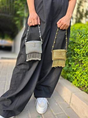 Lifafa fringe clutch bag gold 3