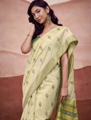 Parrot green modal cotton woven saree with unstitched blouse piece 4