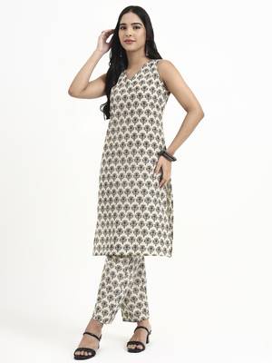  cream printed pure cotton straight black including jacket-style co-ord set 5