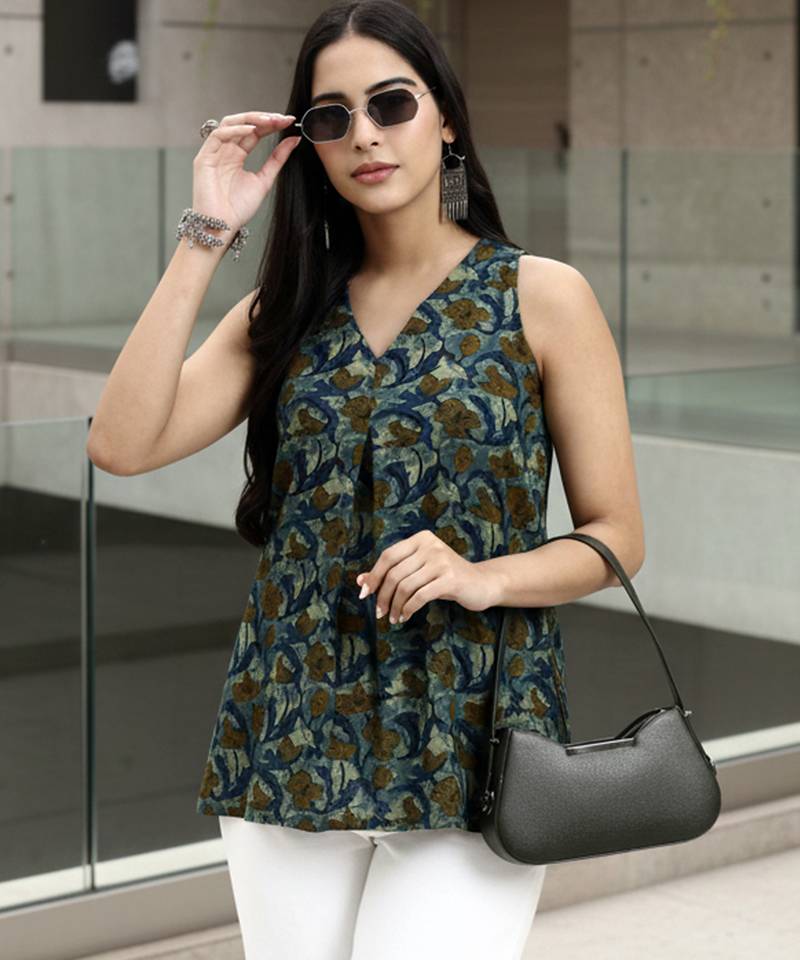  green cotton sleeveless flare top