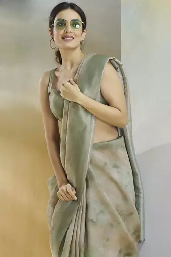 olive handloom silk blend woven saree with unstitched blouse piece