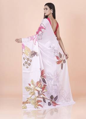 Lavender coloured floral abstract styled digital printed chinnon silk saree with blouse 2