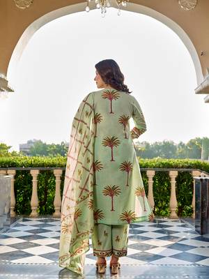  pastel green tree print a-line style cotton pleated yoke design kurta trouser dupatta set 3