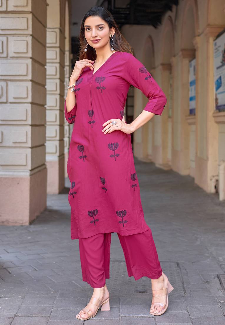 Floral Embroidered V-Neck Thread Work Straight Kurta With Palazzo