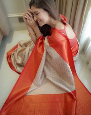 off white silk blend banarasi saree with blouse  3