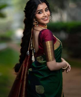 green silk blend banarasi saree with blouse  5