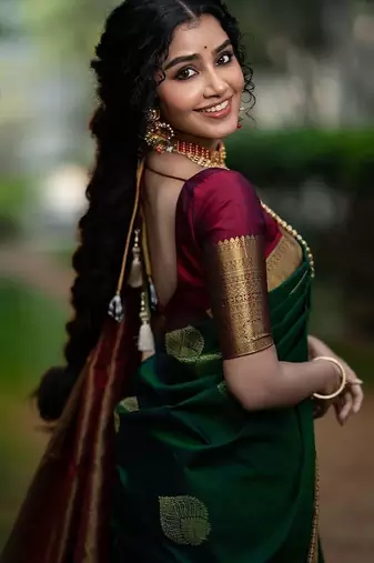 green soft art silk banarasi saree with blouse 