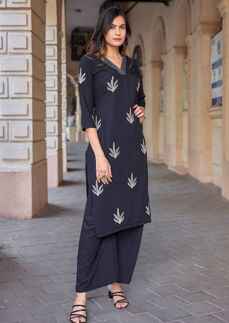 Floral Embroidered V-Neck Thread Work Straight Kurta With Palazzo