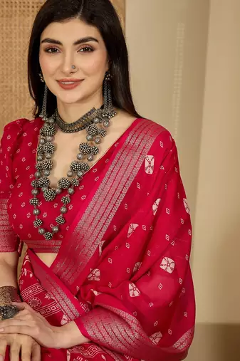 Women's rani  chiffon bandhani saree with unstitched blouse piece