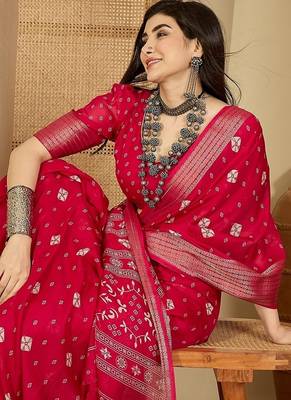 Women's rani chiffon bandhani saree with unstitched blouse piece 4