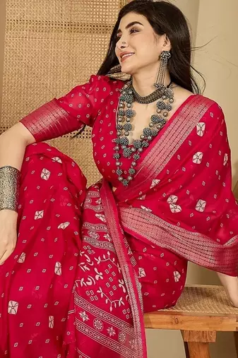 Women's rani  chiffon bandhani saree with unstitched blouse piece