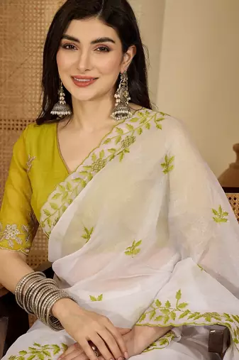 Women's white chiffon embroidered saree with unstitched blouse piece