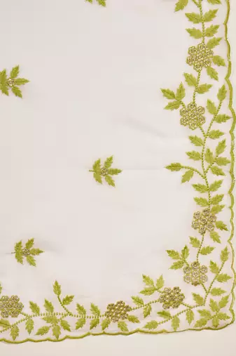 Women's white chiffon embroidered saree with unstitched blouse piece