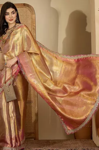 women's gold silk blend blend zari saree with unstitched blouse piece
