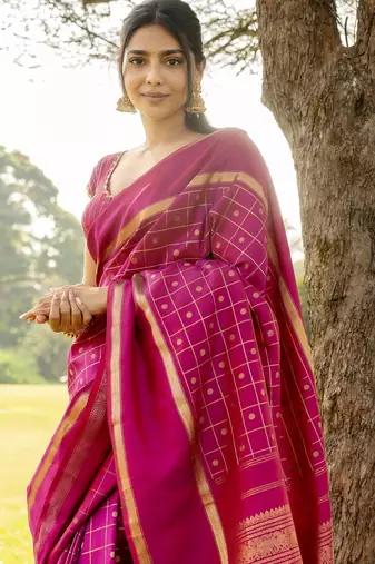 pink silk blend banarasi saree with blouse 