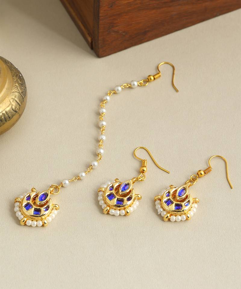 Gold plated kundan blue stones maang tikka