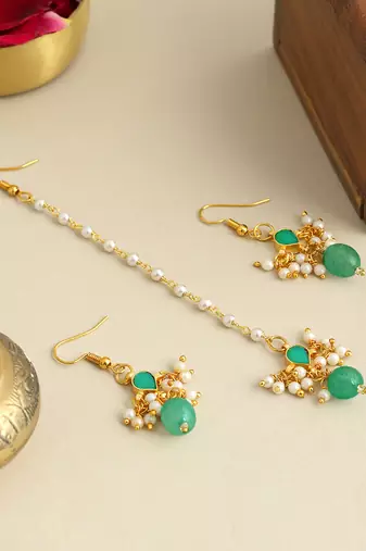 Gold plated kundan green stones maang tikka