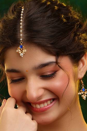 Gold plated kundan blue stones maang tikka