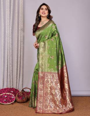 light green silk blend banarasi saree with blouse  3