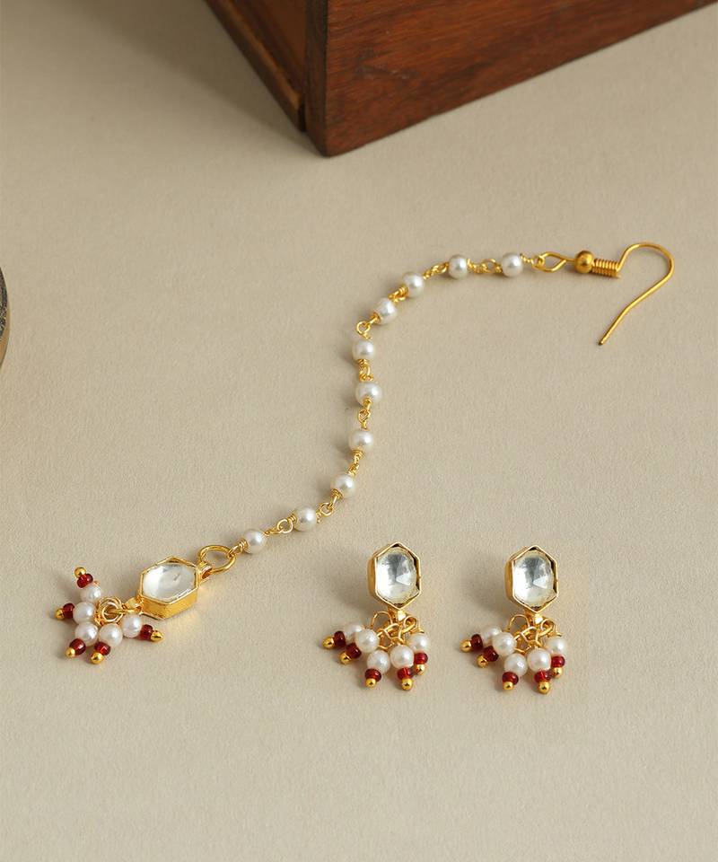 Gold plated kundan maang tikka