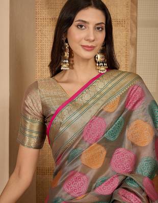 Women's grey organza zari woven saree with unstitched blouse piece 2
