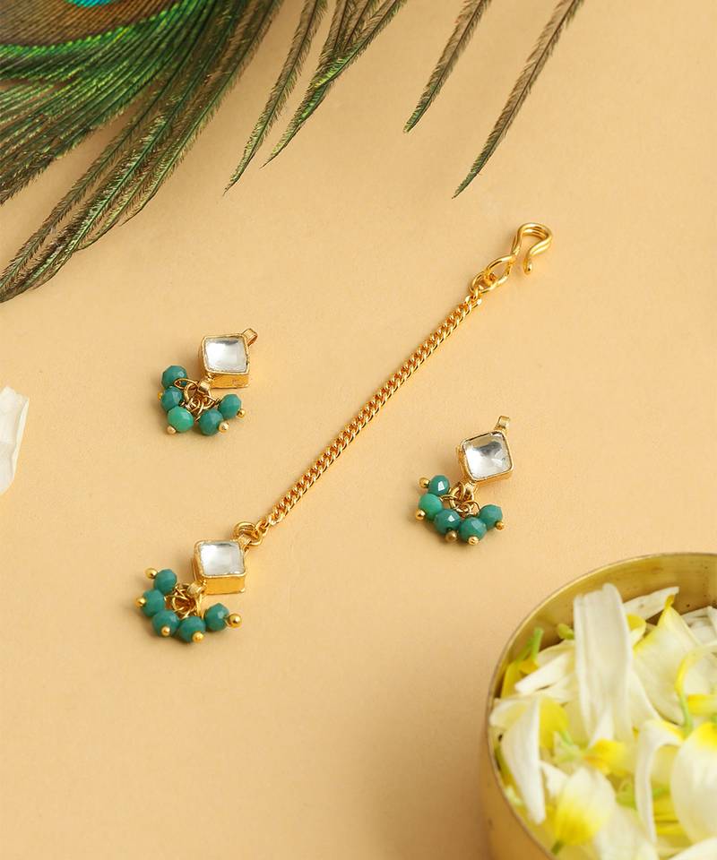 Gold plated kundan green stones maang tikka