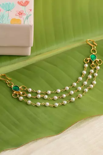 Gold plated kundan green stones hair clip