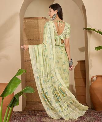 Women's pista chiffon foil print saree with unstitched blouse piece 3