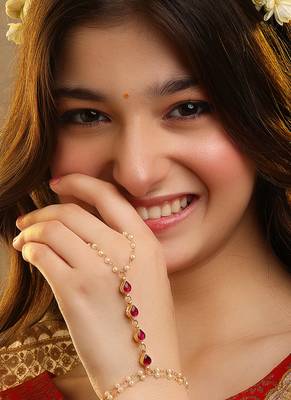 Gold plated kundan red stones haath phool 1