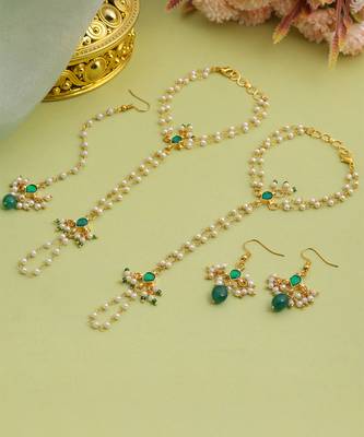 Gold plated kundan green stones earrings 3