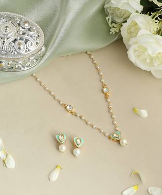 Gold plated kundan green stones necklace set 2
