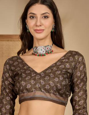 Women's brown silk blend cotton foil print saree with unstitched blouse piece 4
