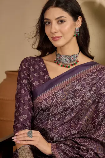 Women's purple silk blend cotton foil print saree with unstitched blouse piece