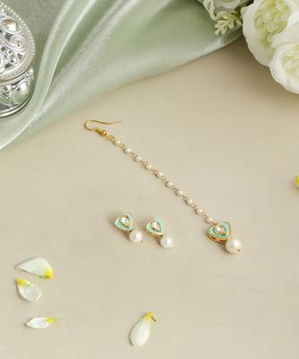Gold plated kundan green stones maang tikka 2