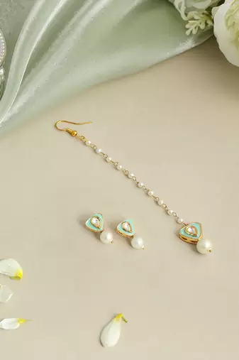 Gold plated kundan green stones maang tikka