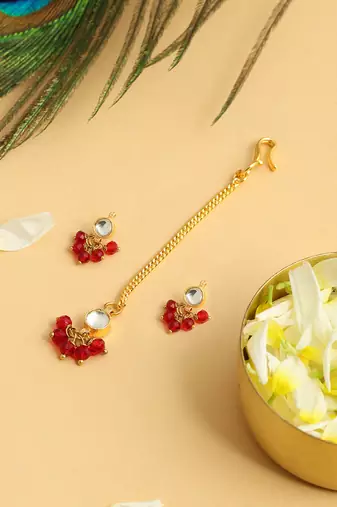 Gold plated kundan maroon stones maang tikka