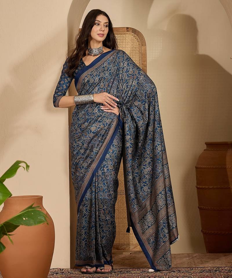 Women's blue silk cotton foil print saree with unstitched blouse piece