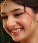 Gold plated kundan green stones maang tikka