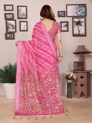 Pink cotton lilen digital printed saree with blouse 3