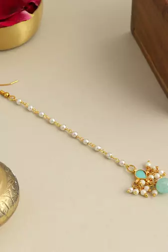 Gold plated kundan green stones maang tikka