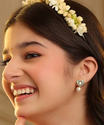 Gold plated kundan green stones earrings 1