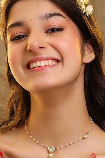 Gold plated kundan green stones necklace