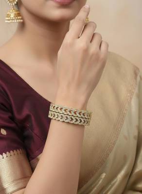 V-shaped chevron crystal bangles 2