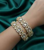 Hexagonal medallion kundan kadas