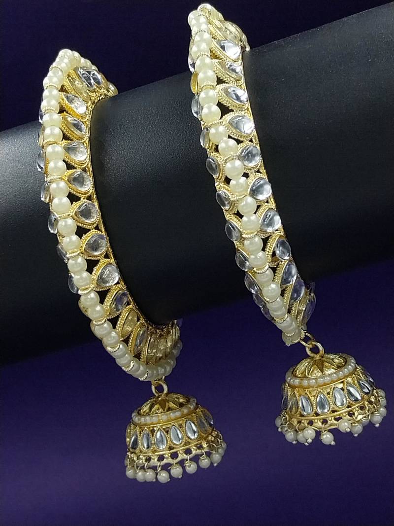 Pearl-bordered kundan jhumka bangles
