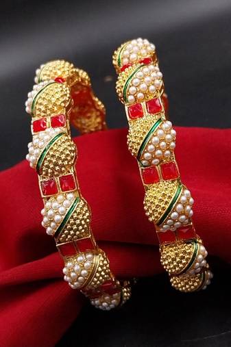Festive red & pearl beaded bangles